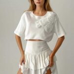 Μπλούζα Mambus Άσπρη με Λουλούδια στον Ένα Ώμο